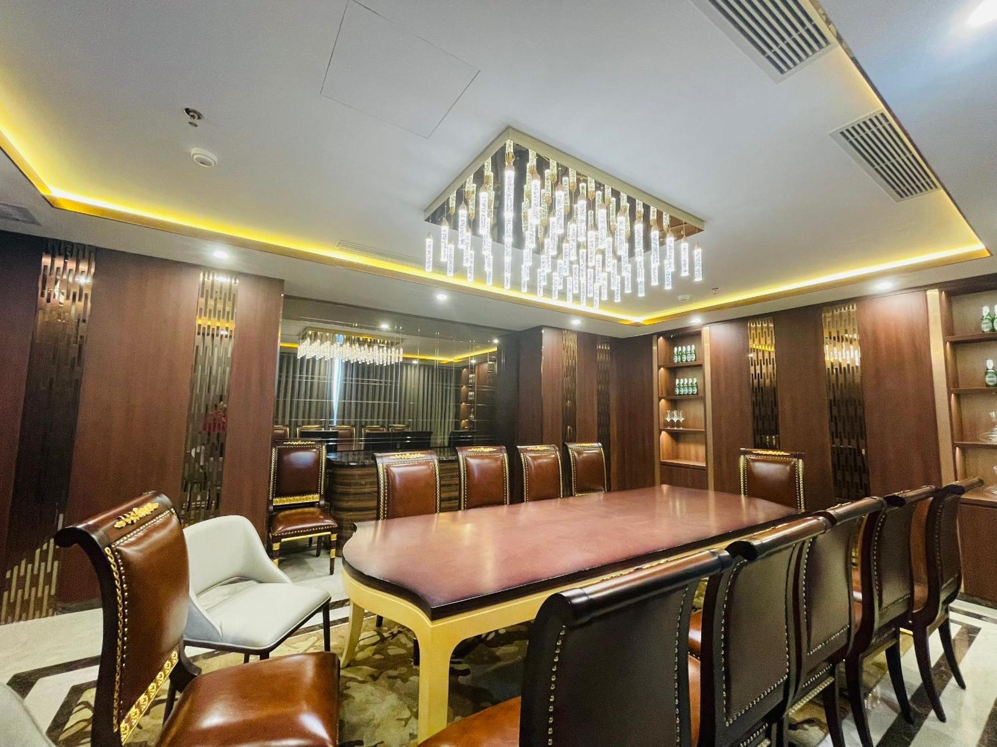 Cua Dong Luxury Hotel Vinh Εξωτερικό φωτογραφία